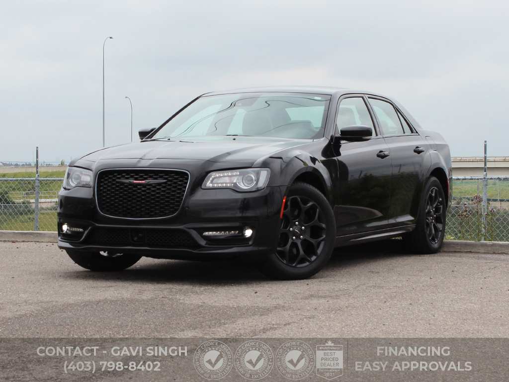 Chrysler 300 2023