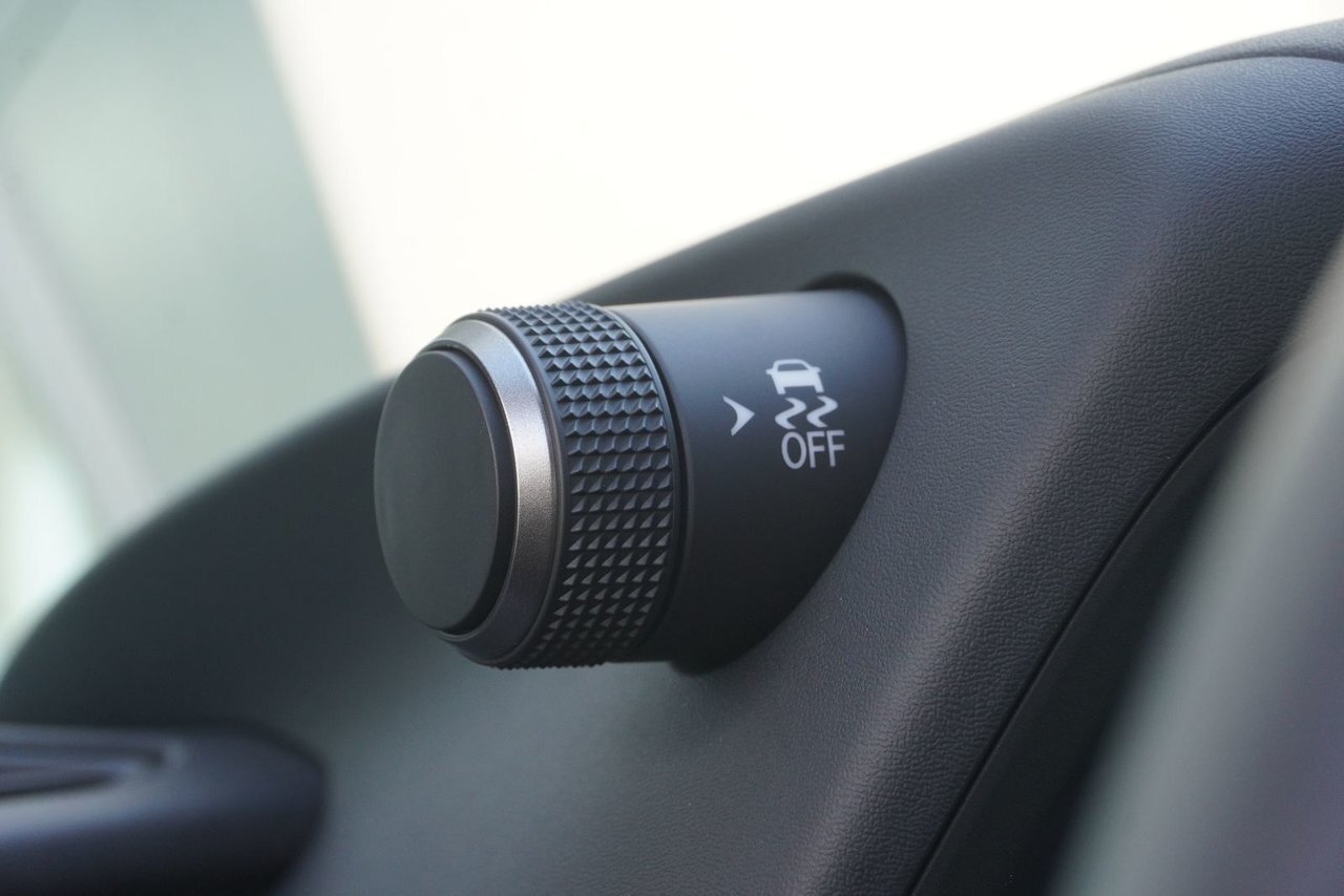 Lexus UX 2024