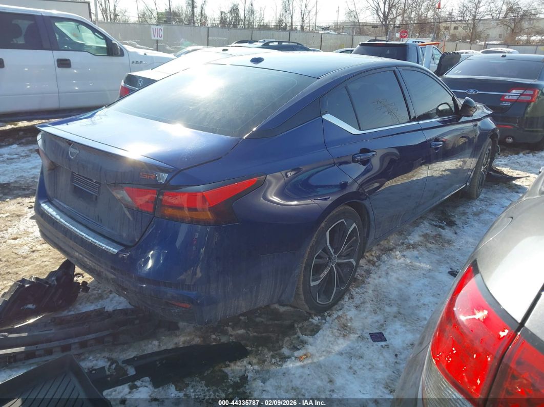 Nissan Altima 2023