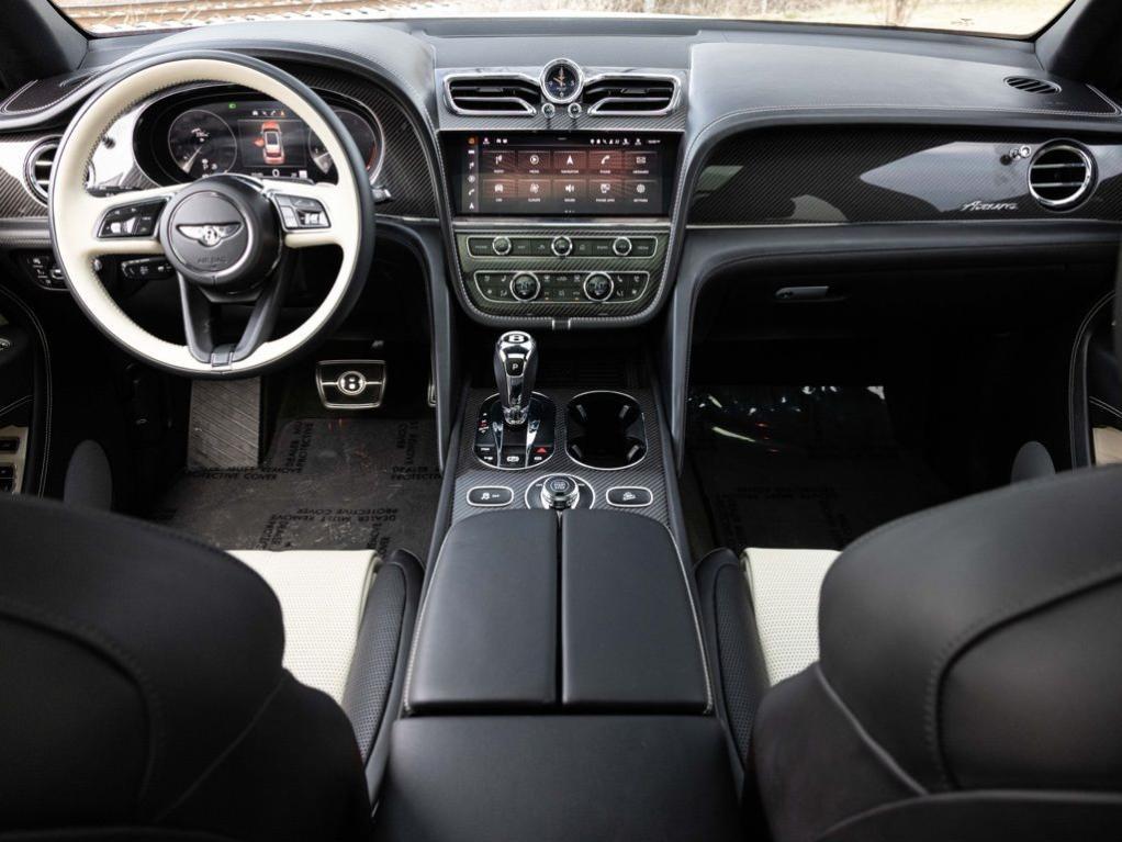 Bentley Bentayga 2023