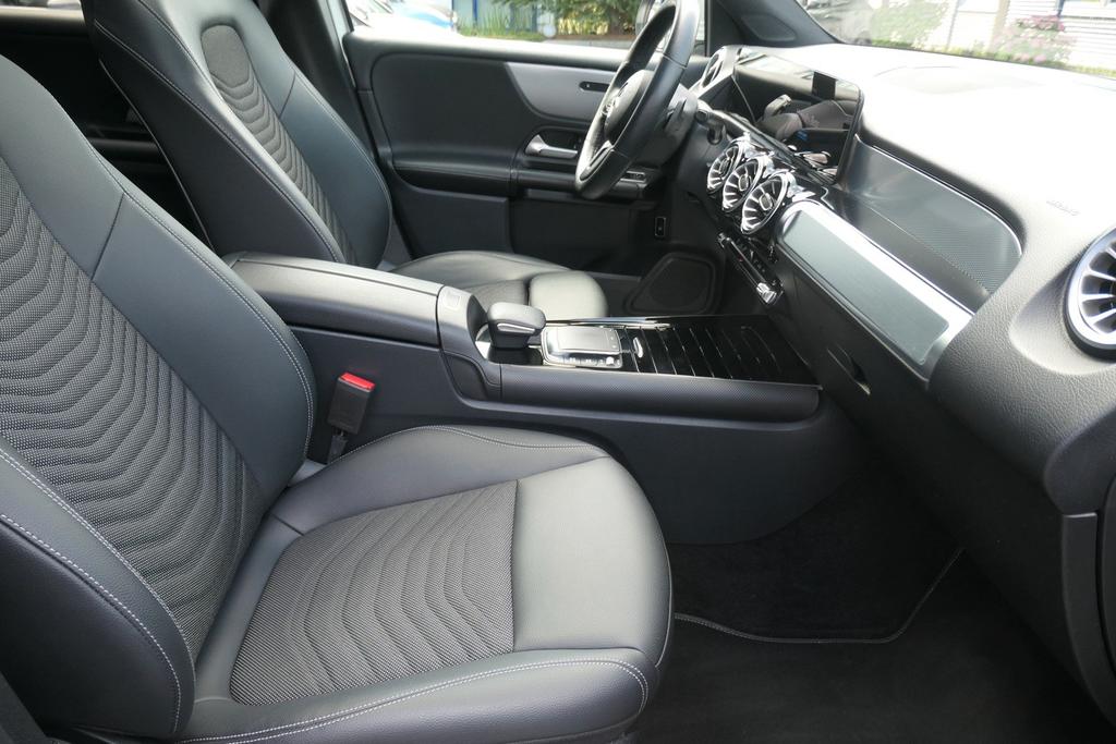 Mercedes-Benz GLB 220 2022