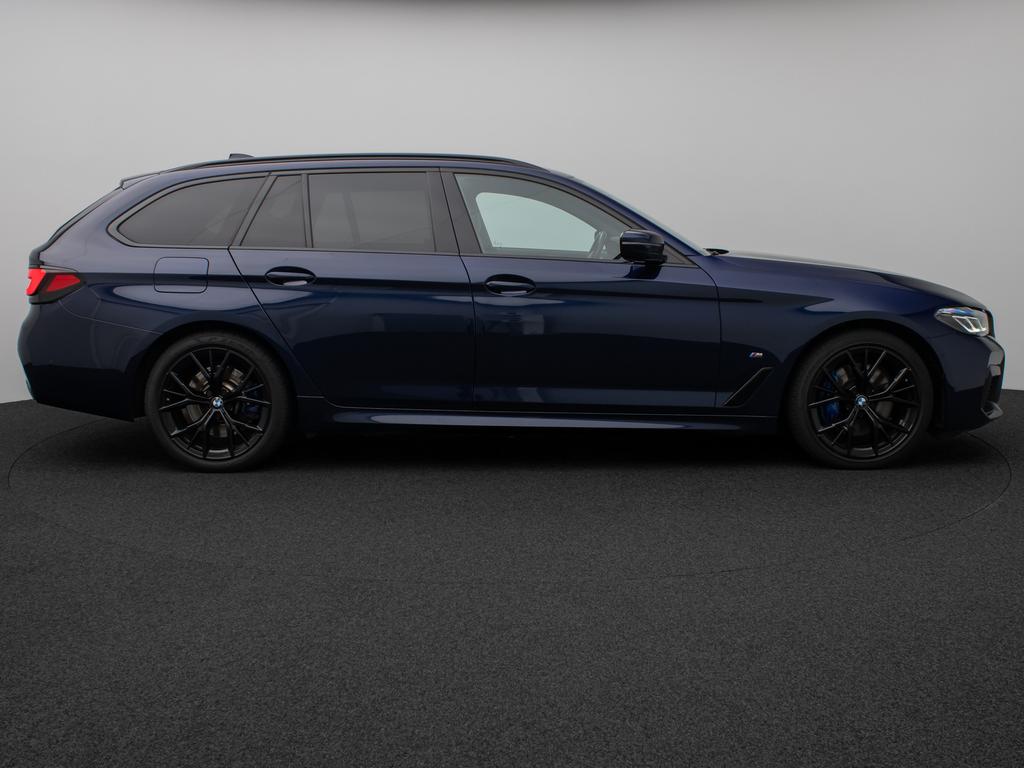 BMW 520 2022