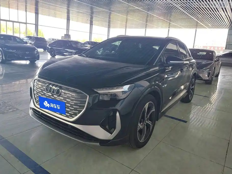 Audi Q4 e-tron 2023