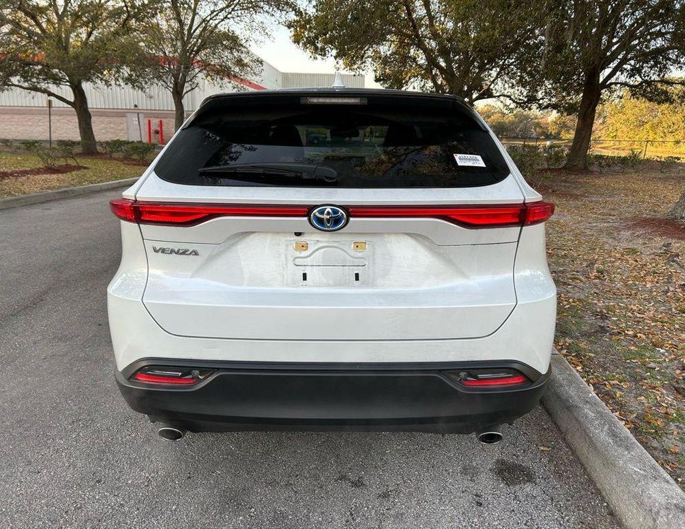 Toyota Venza 2023
