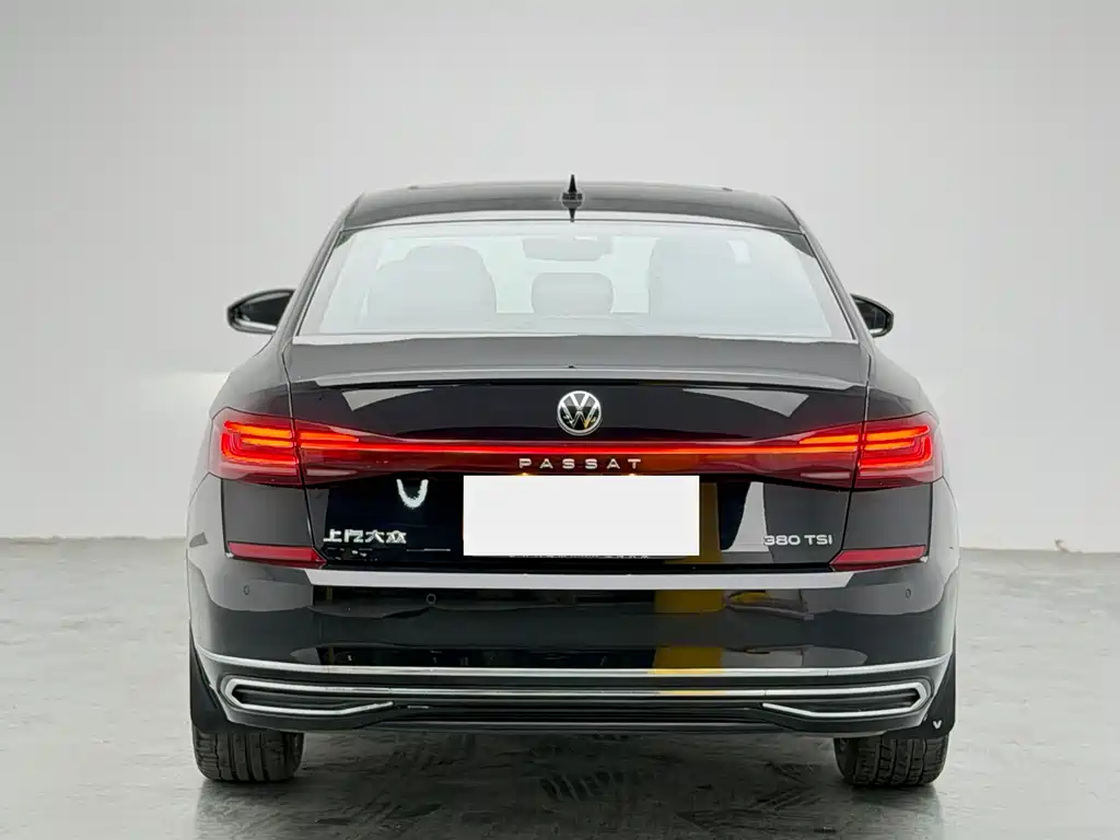 Volkswagen Passat 2024