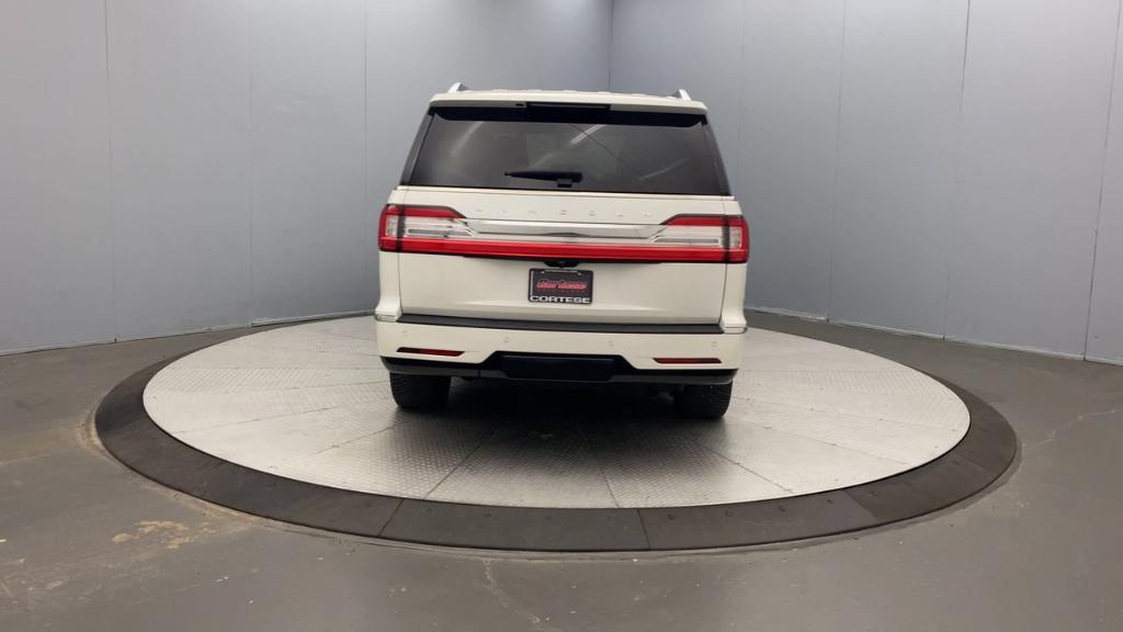 Lincoln Navigator 2021