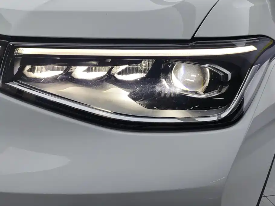 Volkswagen Tharu 2025