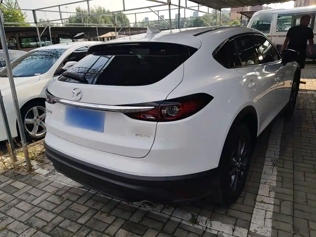 Mazda CX-4 2022