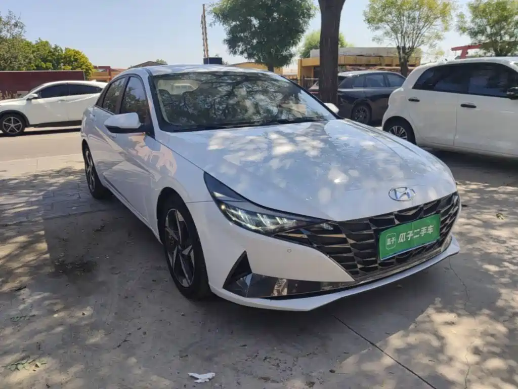 Hyundai Elantra 2021