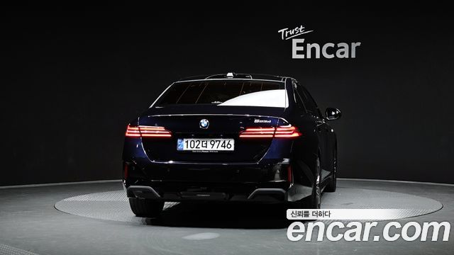 BMW 5 серии 2024