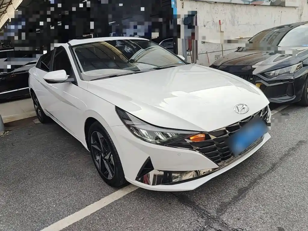 Hyundai Elantra 2021