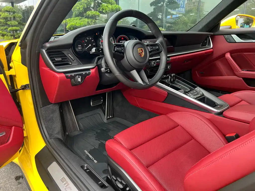 Porsche 911 2023