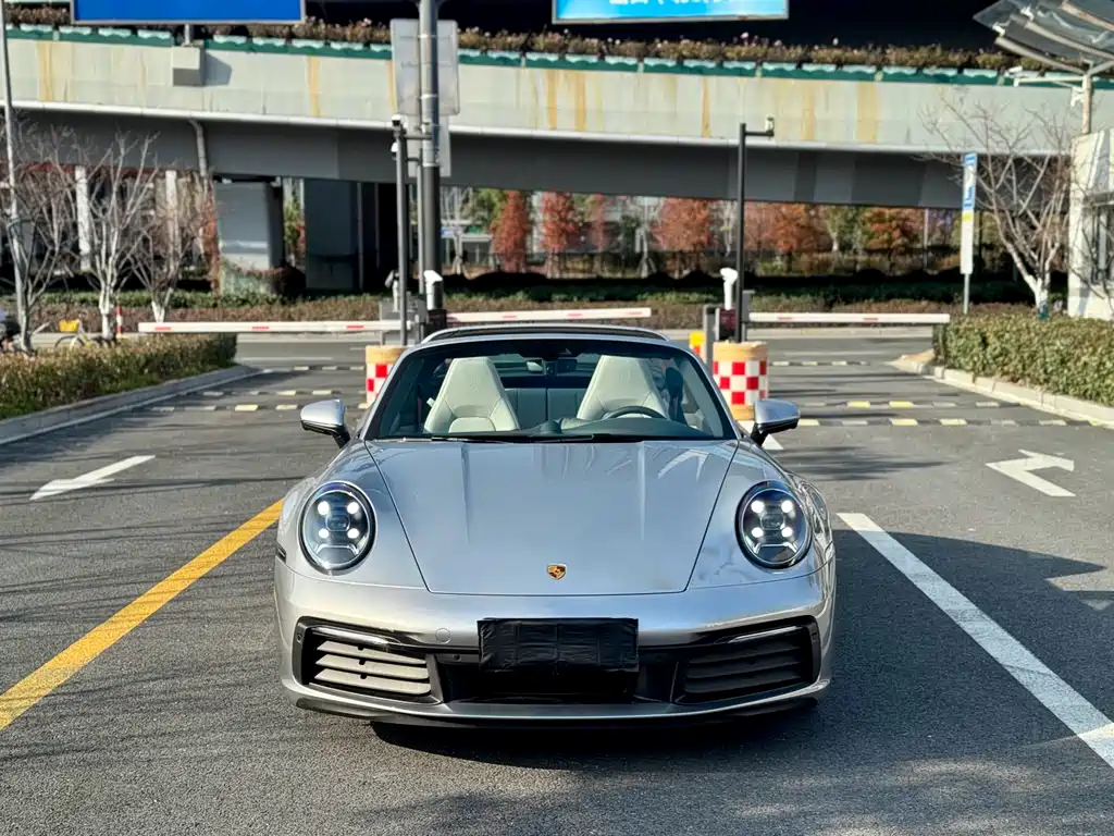 Porsche 911 2024