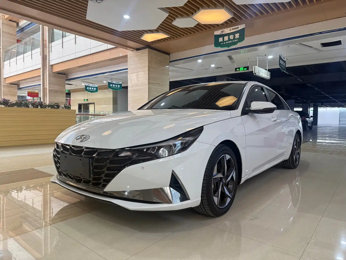 Hyundai Elantra 2023