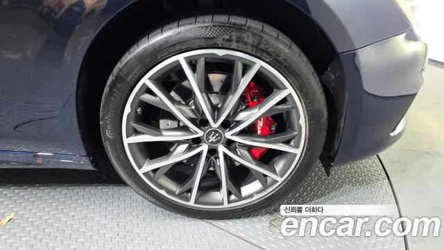 Maserati Ghibli 2022