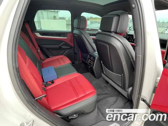 Porsche Cayenne 2024