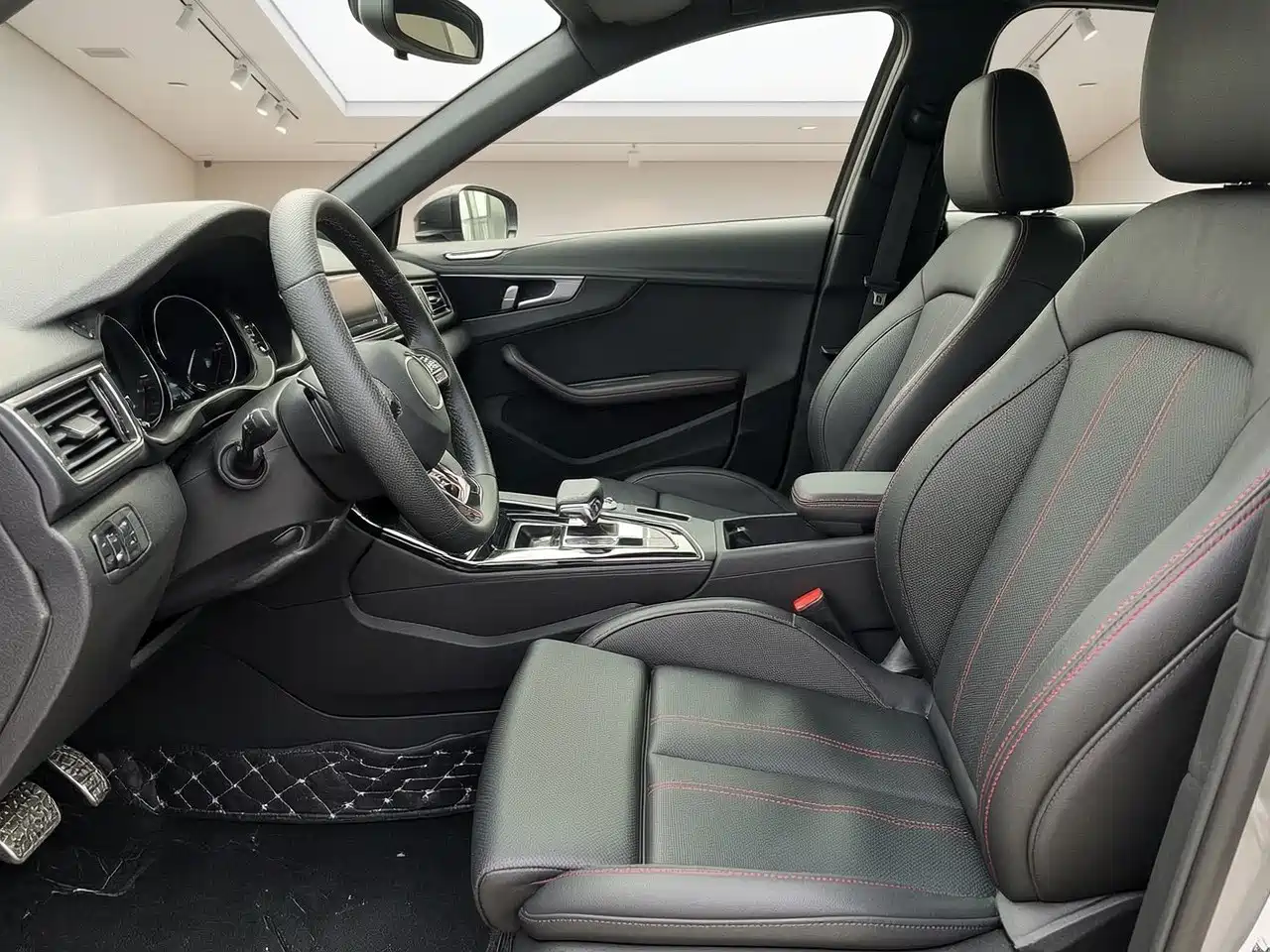 Audi A4 2025