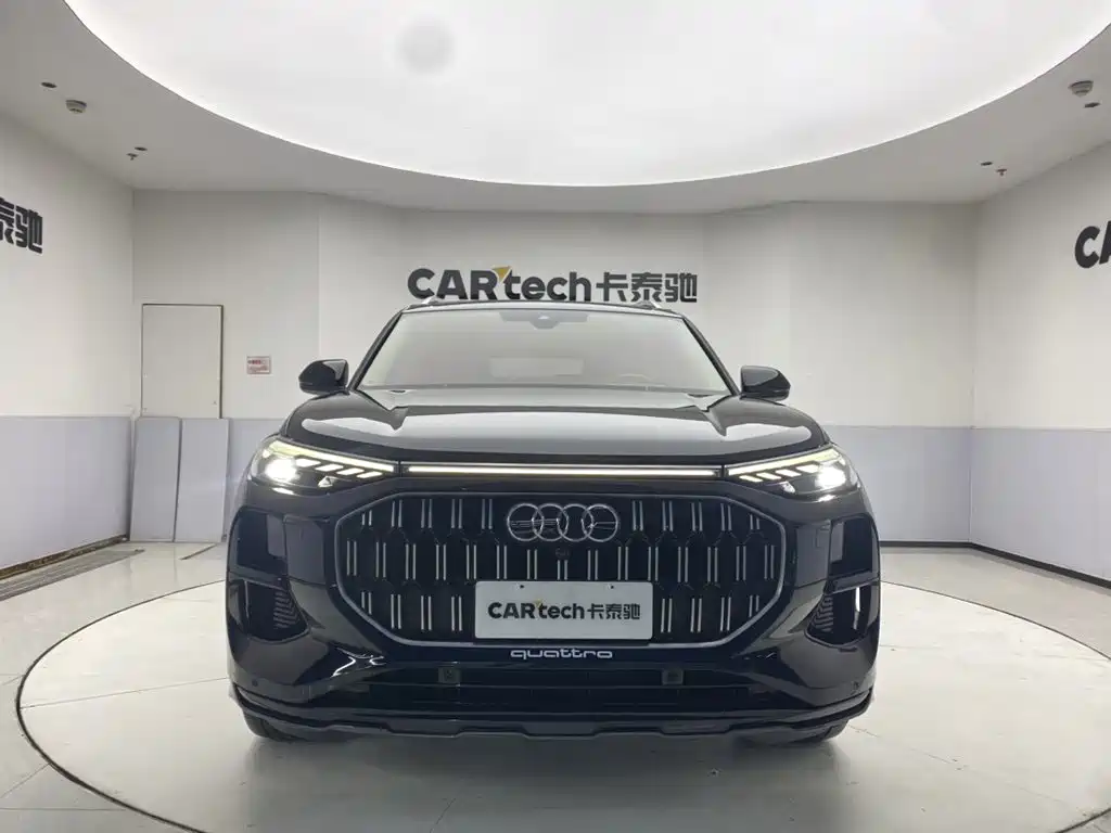 Audi Q6 2024