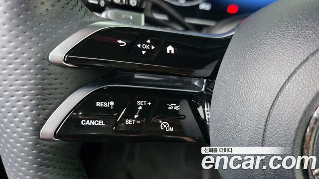 Mercedes-Benz GLC 2023