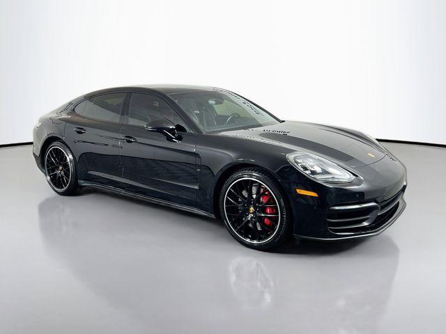 Porsche Panamera 2021