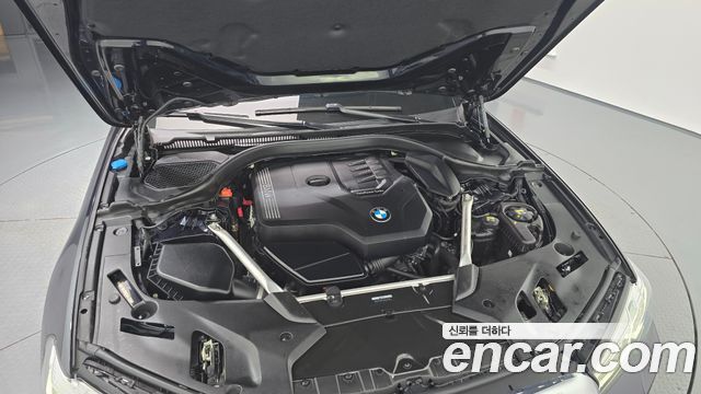 BMW 5 серии 2021