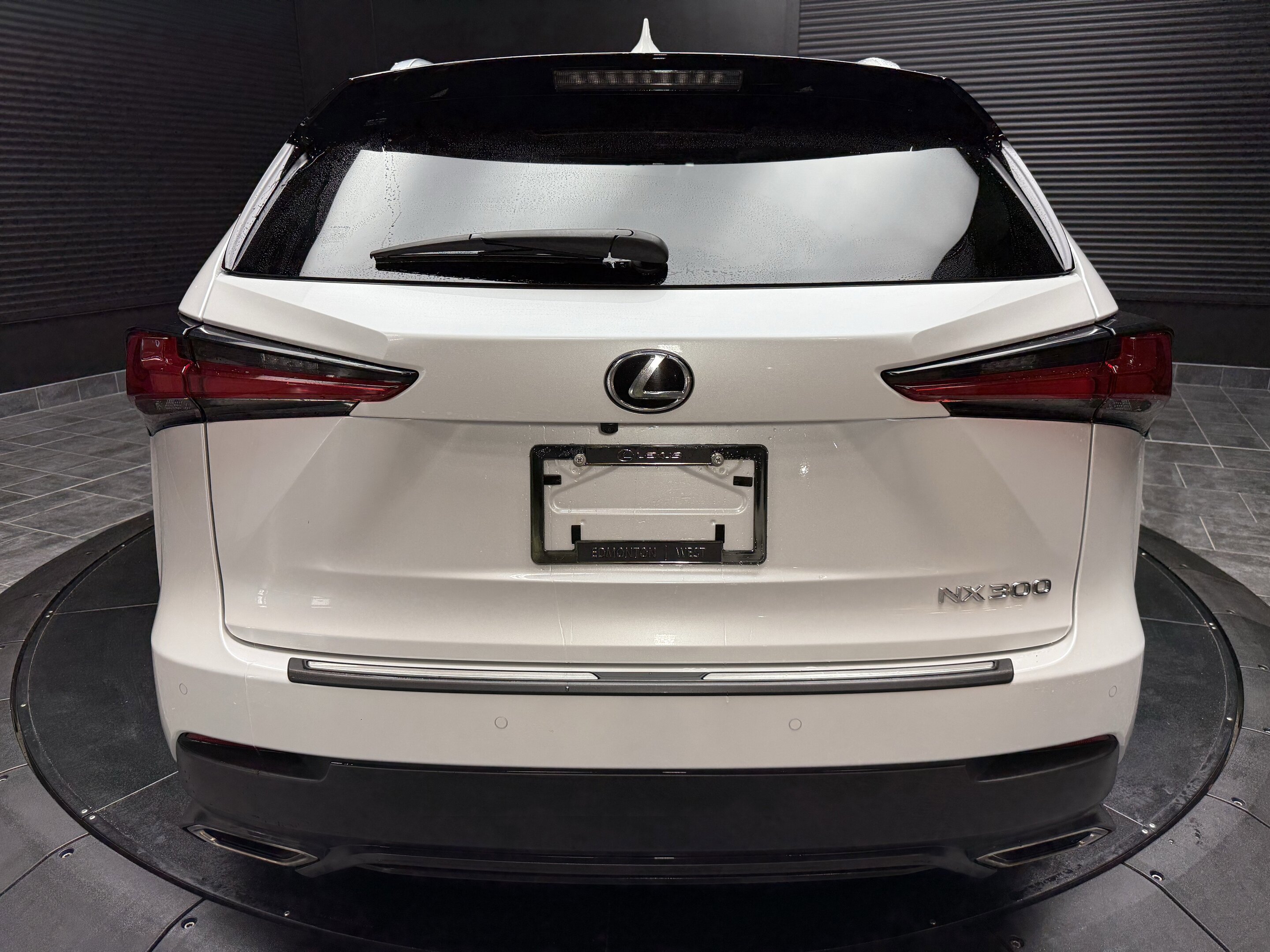 Lexus NX 2021