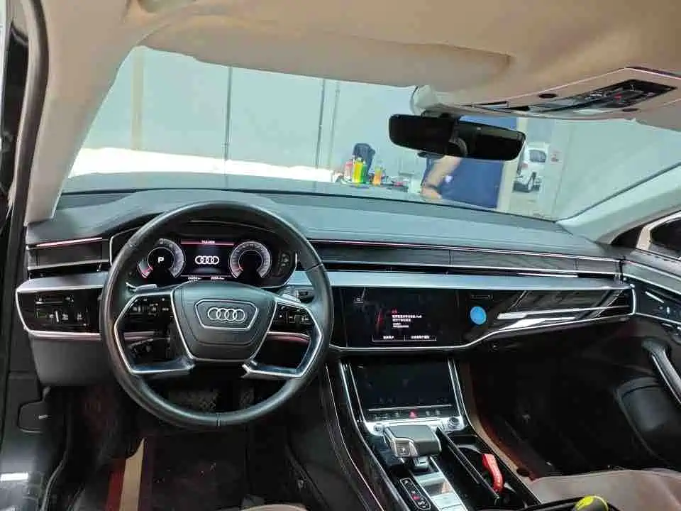 Audi A8 2024