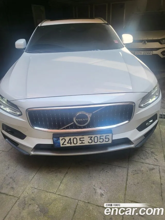 Volvo V90 2021