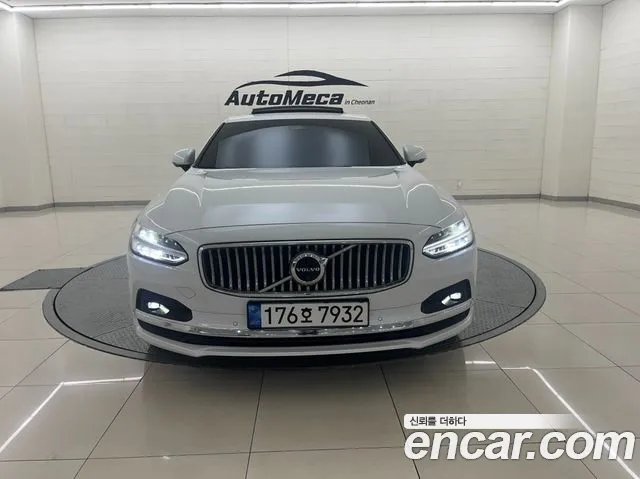 Volvo S90 2022