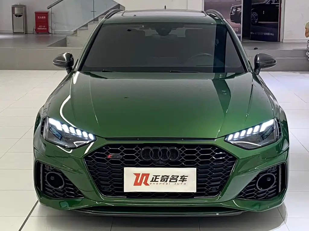Audi RS 4 2021