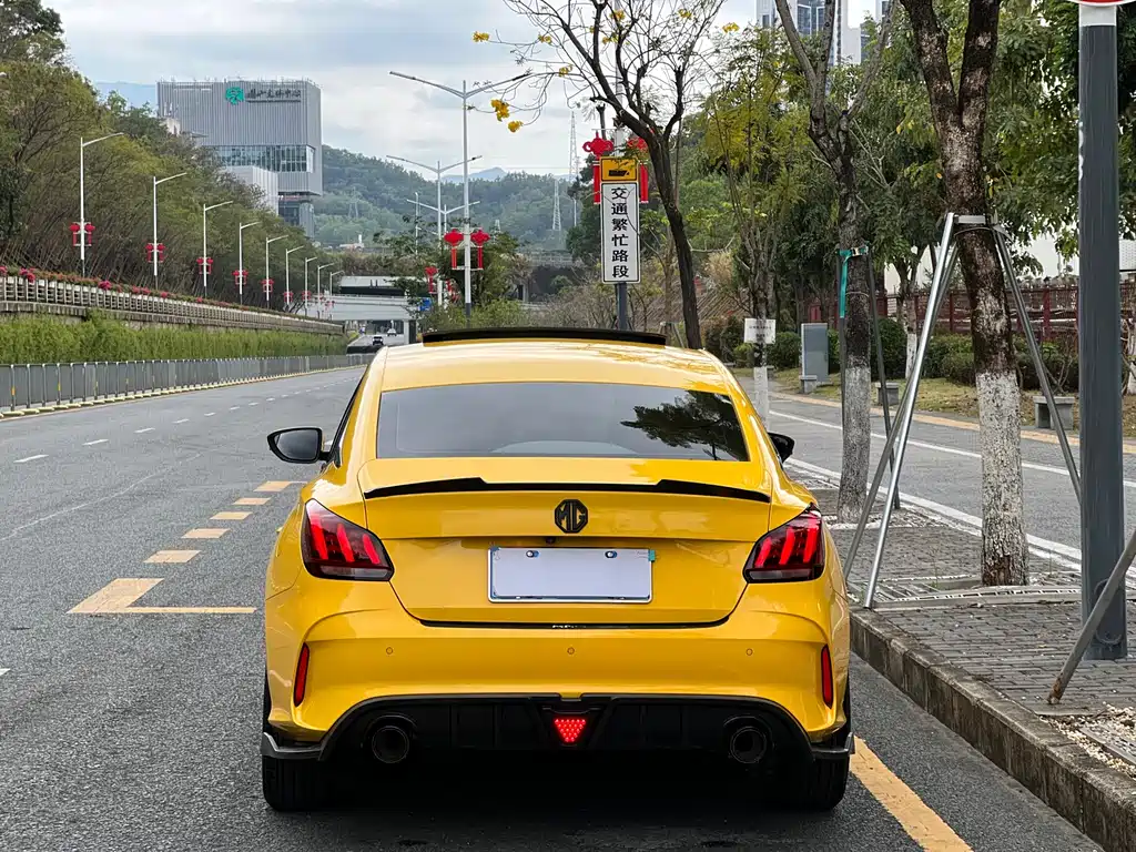 MG MG5 2021