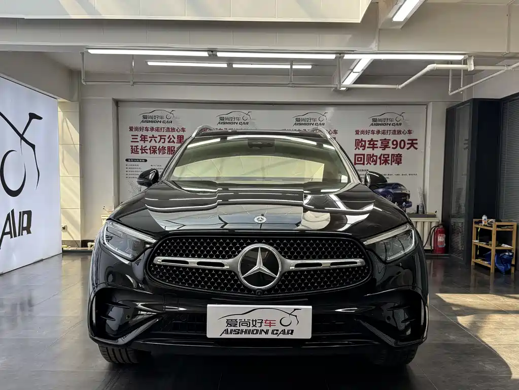 Mercedes-Benz GLC 2023