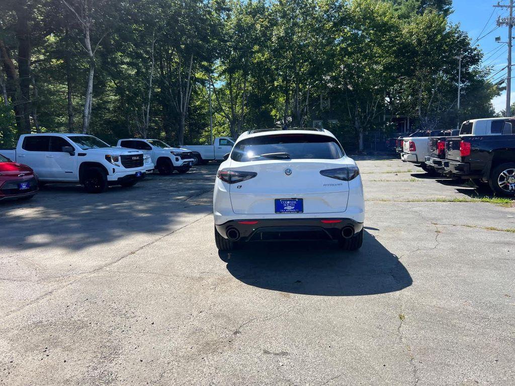 Alfa Romeo Stelvio 2024