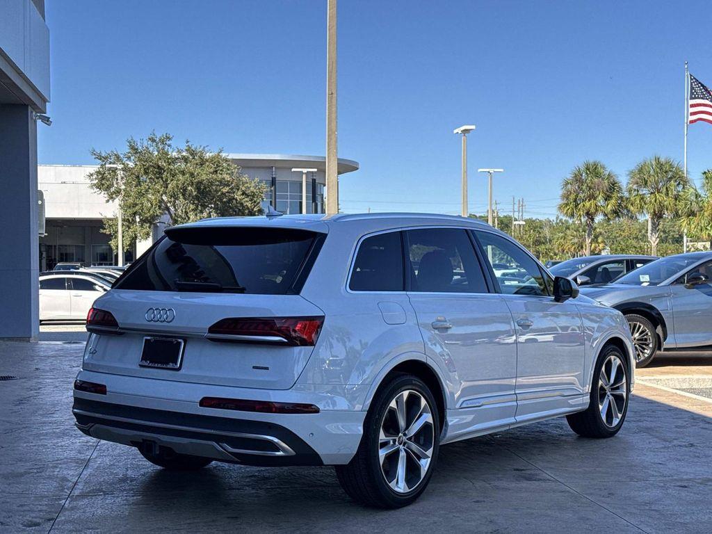 Audi Q7 2024