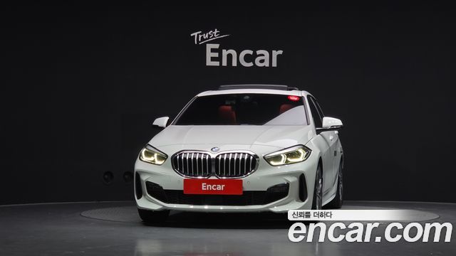 BMW 1 серии 2021