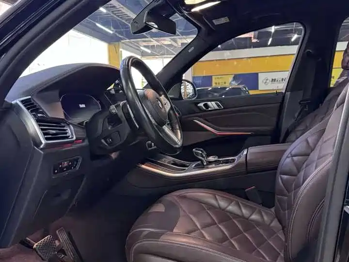 BMW X5 2023