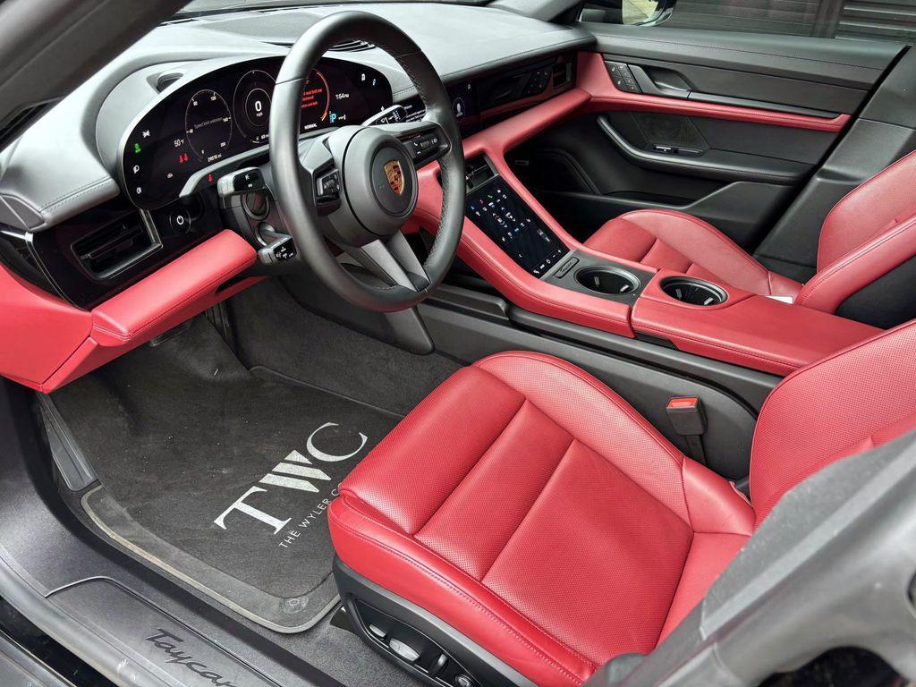 Porsche Taycan 2022