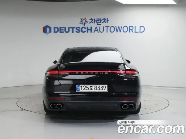 Porsche Panamera 2022