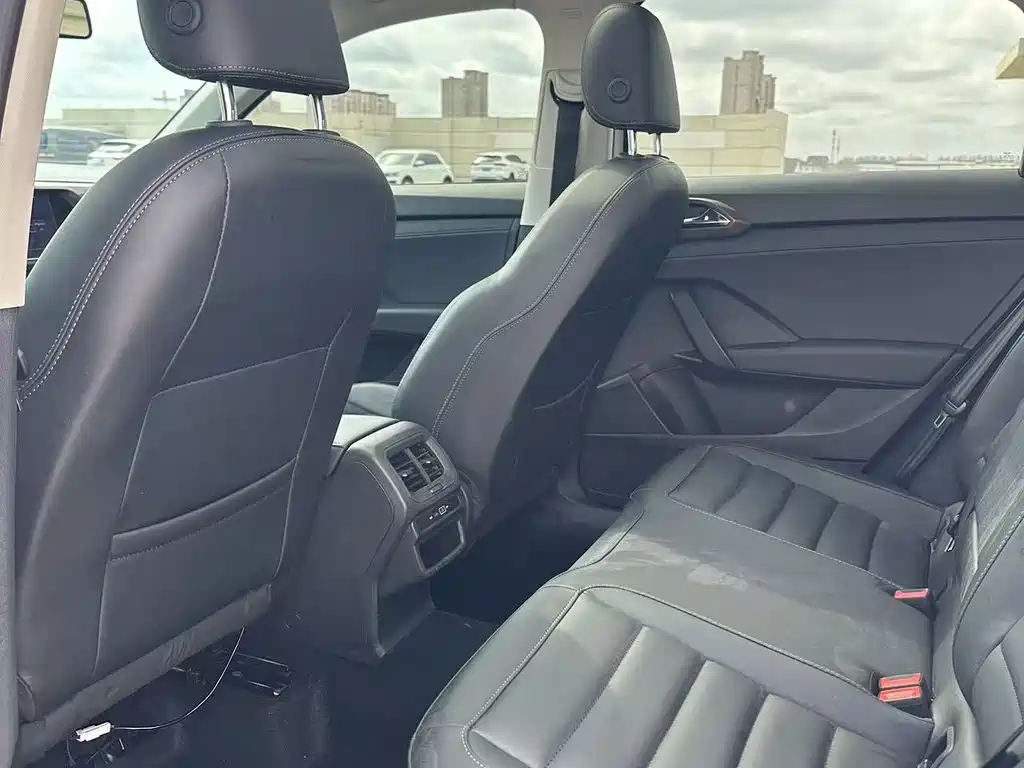 Volkswagen Tharu 2022
