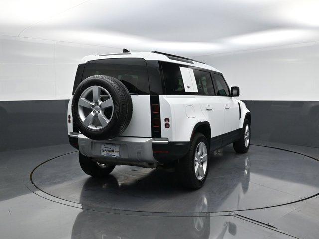 Land Rover Defender 2024