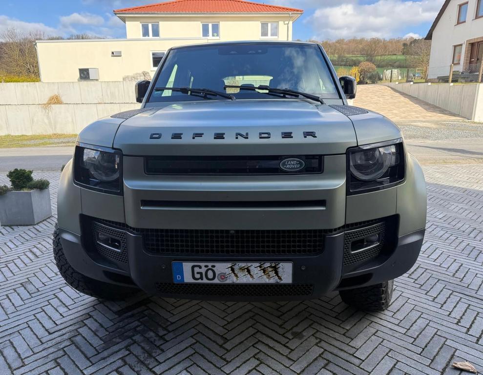 Land Rover Defender 2021