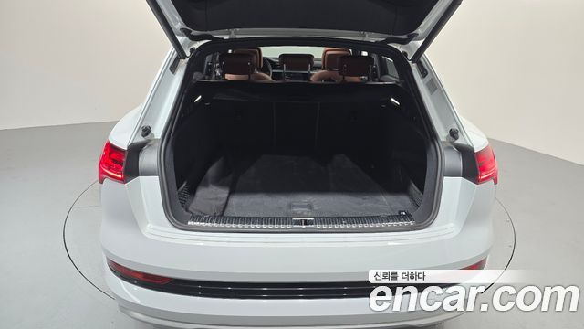 Audi e-tron 2022