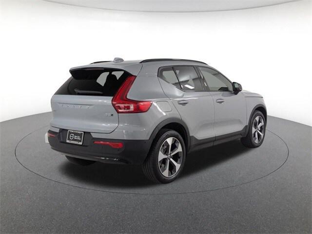 Volvo XC40 2026