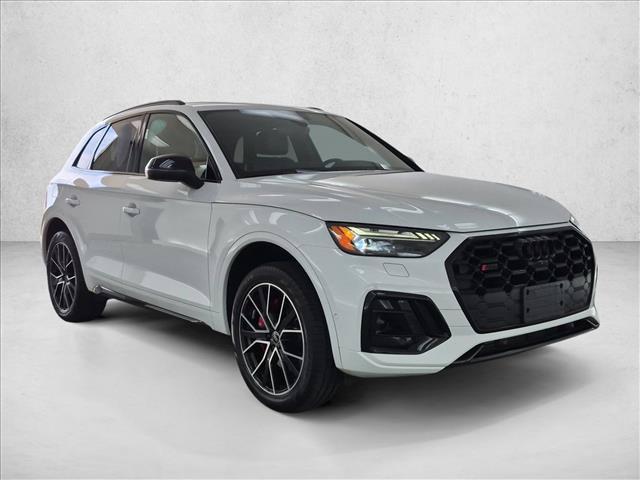 Audi SQ5 2025