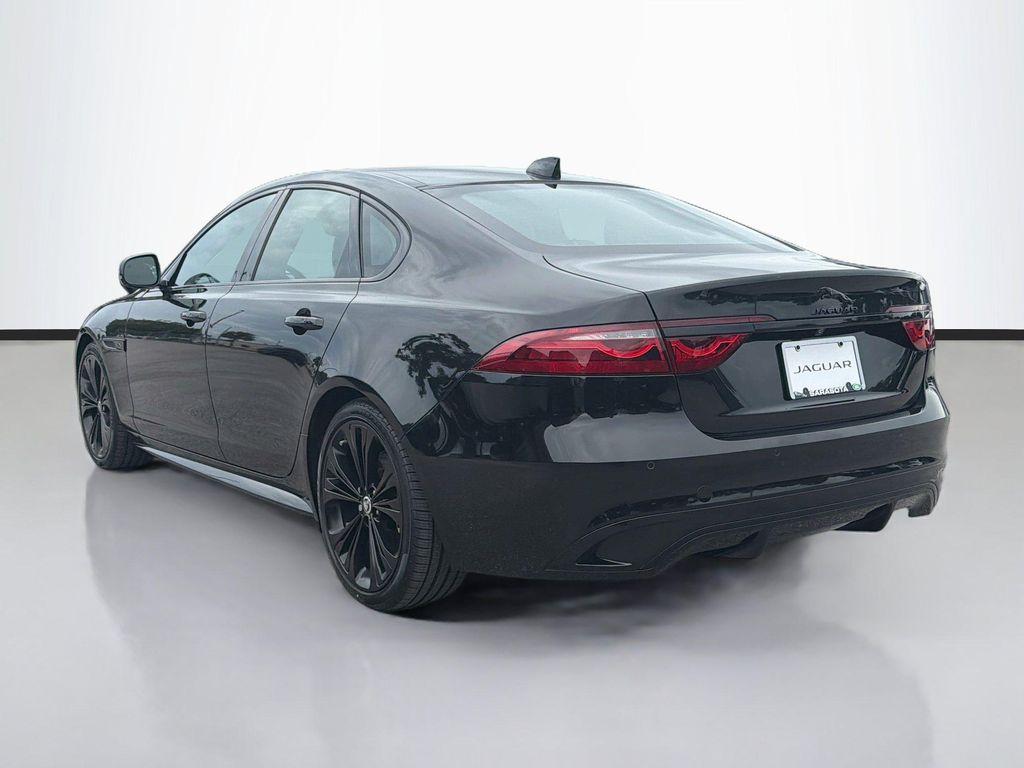 Jaguar XF 2024