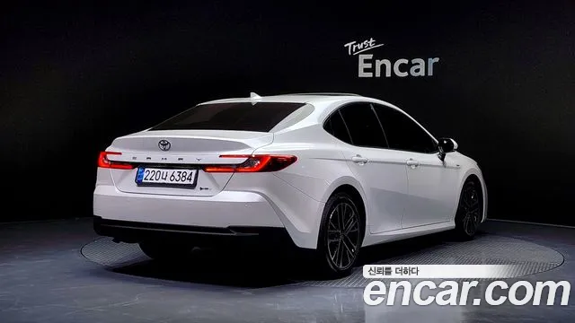 Toyota Camry 2024