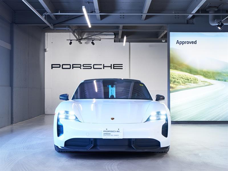 Porsche Taycan 2022