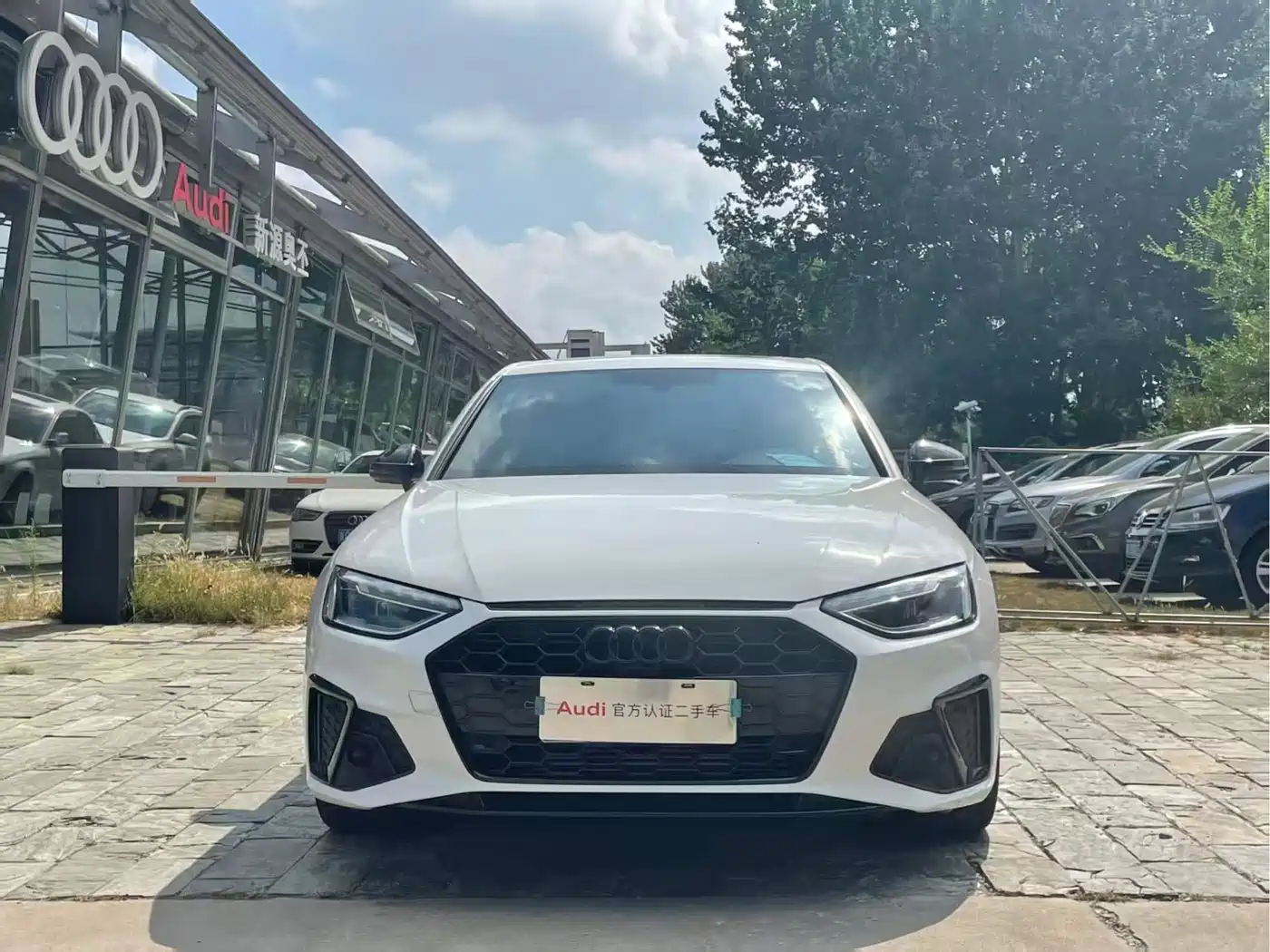 Audi A4 2023
