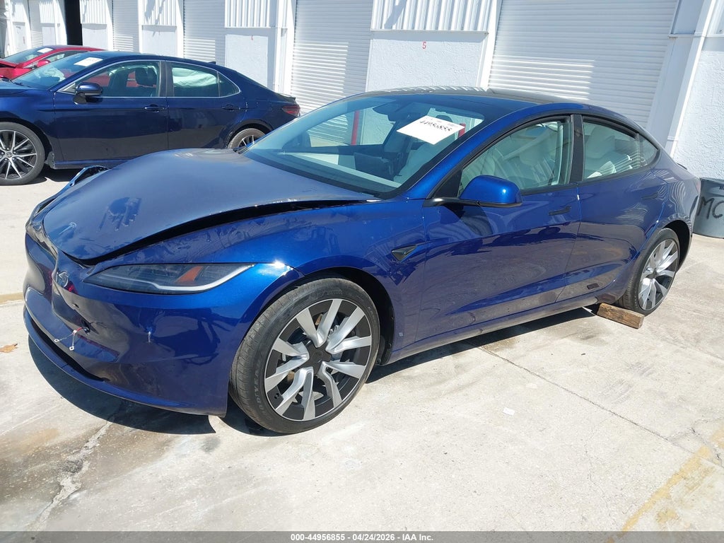Tesla Model 3 2025