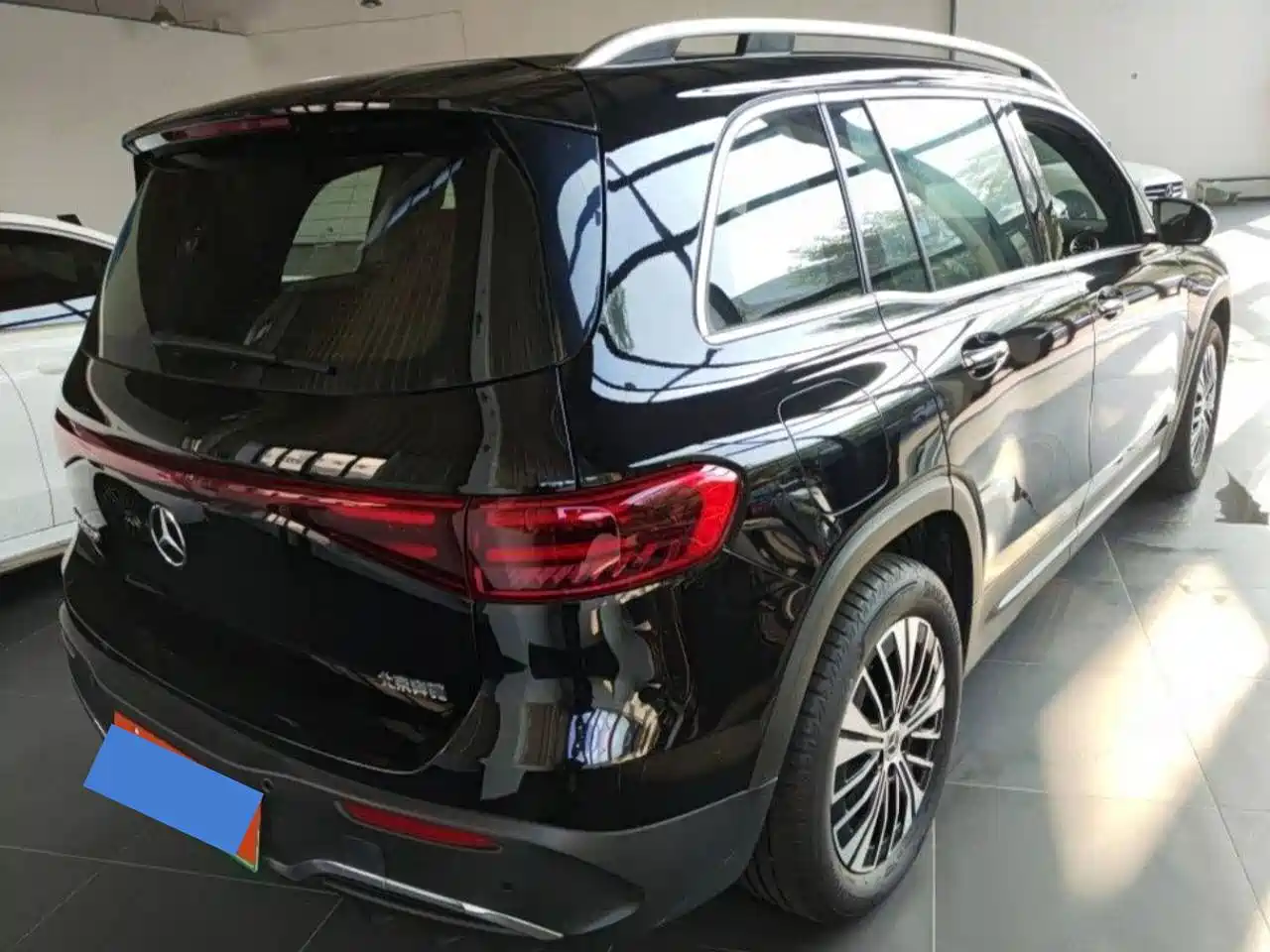 Mercedes-Benz EQB 2024